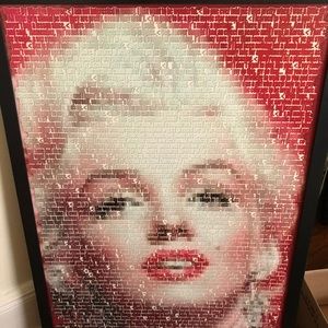 Marilyn Monroe frame measures 25in x 37in
